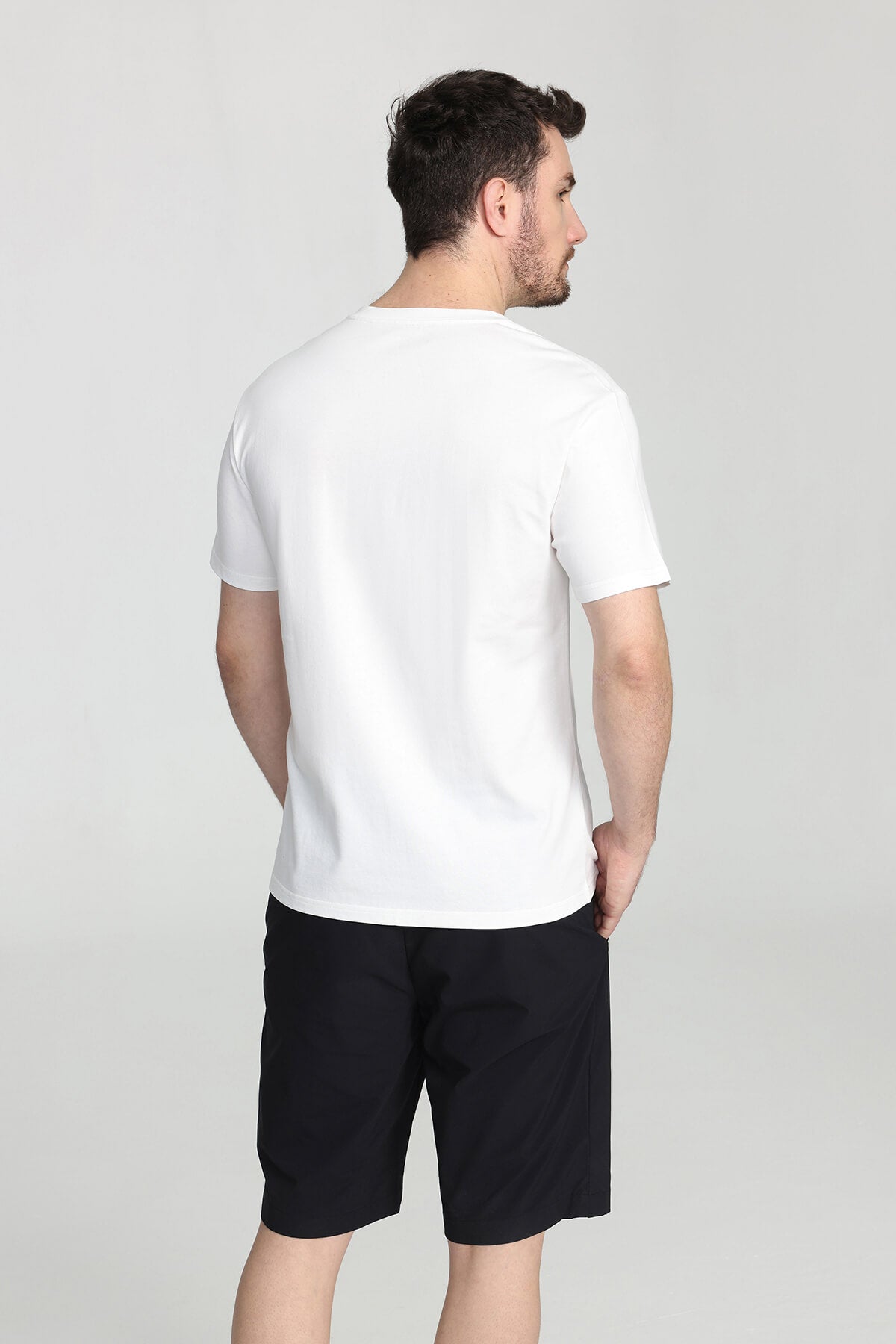 Ecoer- Men's 100% Organic Cotton Fundamental V-neck T-shirt Organic Cotton  Clothing for MeN – Ecoer Fashion